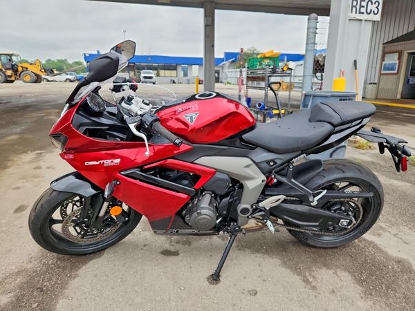 2025 TRIUMPH MOTORCYCLE DAYTONA 66