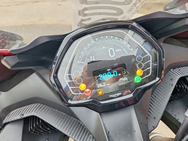 2025 TRIUMPH MOTORCYCLE DAYTONA 66