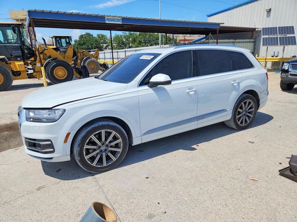 2018 AUDI Q7 quattro Premium Plus
