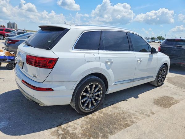 2018 AUDI Q7 quattro Premium Plus