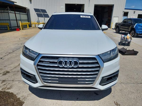 2018 AUDI Q7 quattro Premium Plus