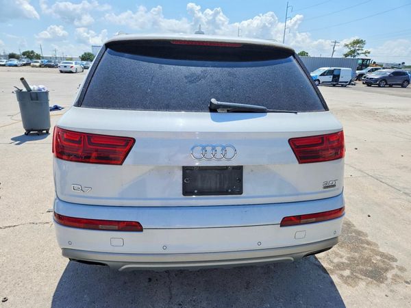 2018 AUDI Q7 quattro Premium Plus