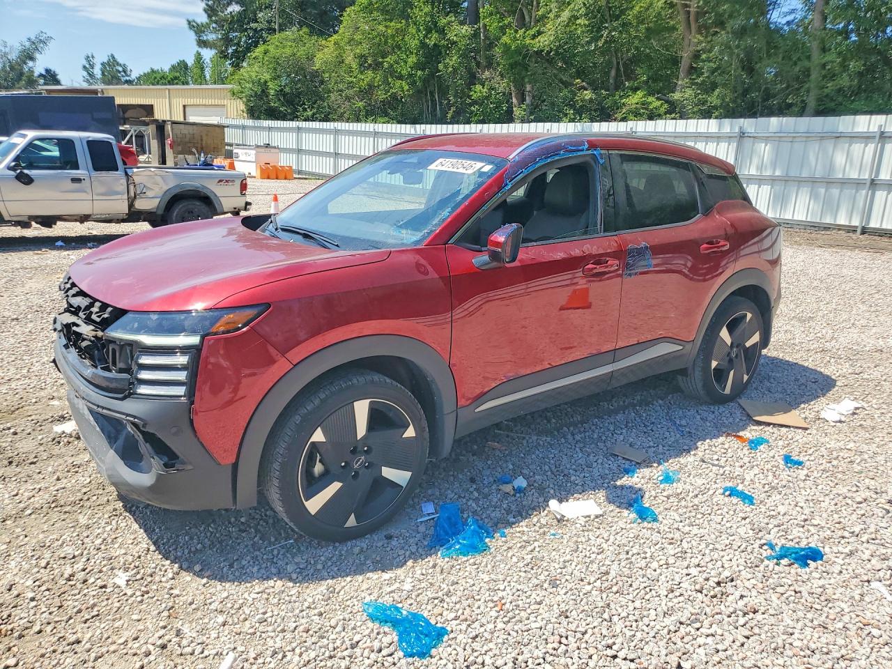2025 NISSAN KICKS SR