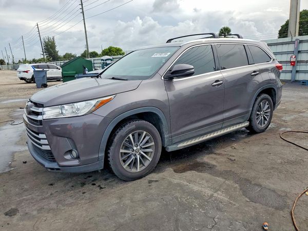 2019 TOYOTA HIGHLANDER