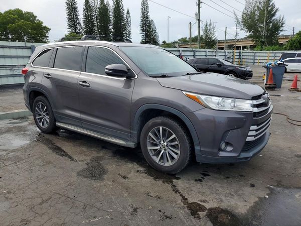 2019 TOYOTA HIGHLANDER SE/XLE