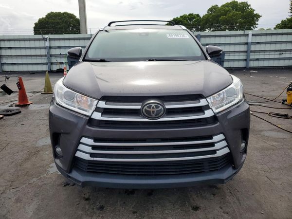 2019 TOYOTA HIGHLANDER SE/XLE