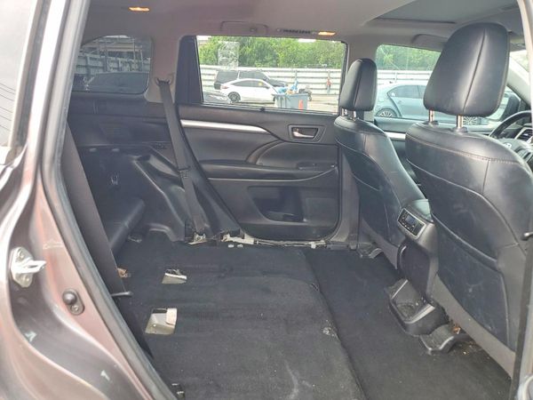 2019 TOYOTA HIGHLANDER SE/XLE