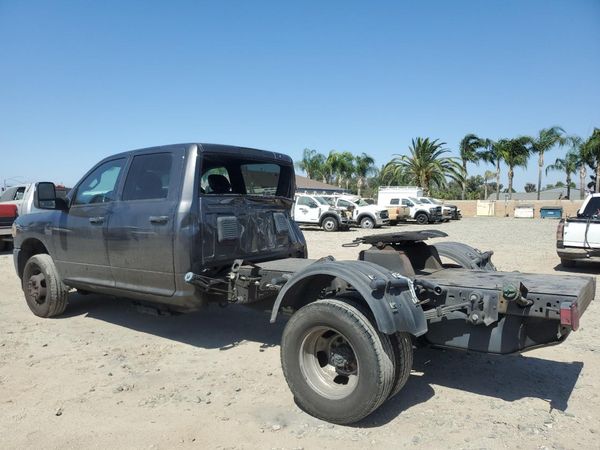 2023 RAM 3500 CREW CAB CHASSIS