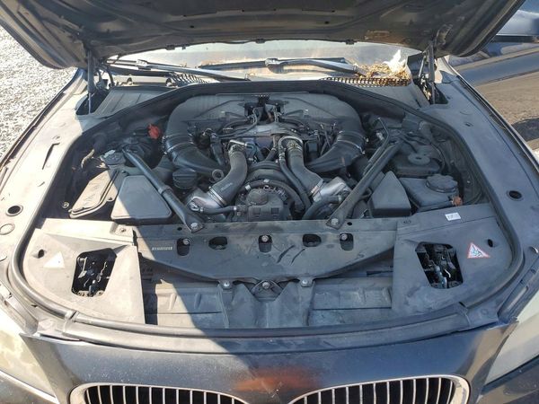 2012 BMW 750 I