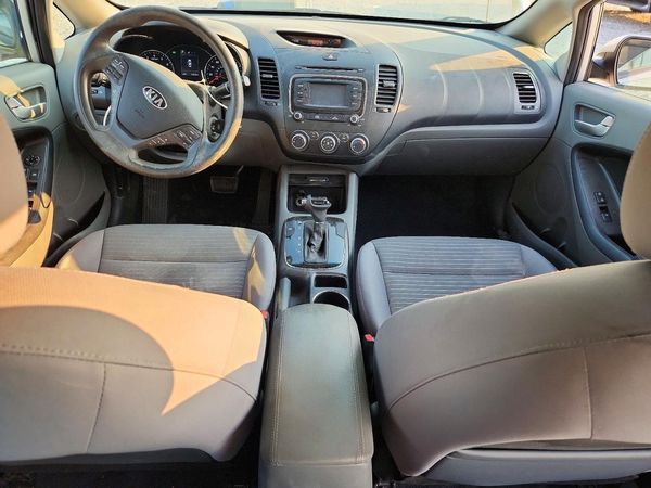 2017 KIA FORTE LX Popular, S