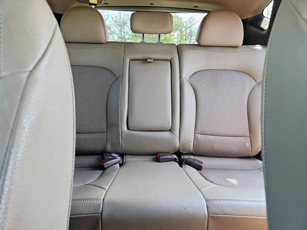 2015 HYUNDAI TUCSON GLS (Middle)