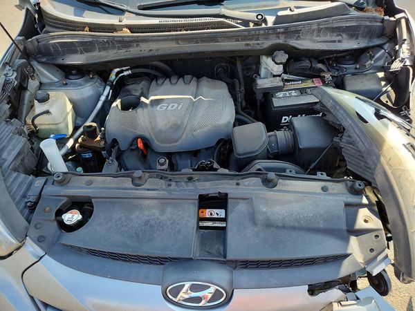 2015 HYUNDAI TUCSON GLS (Middle)