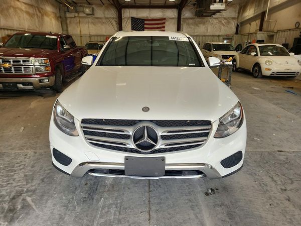 2017 MERCEDES-BENZ GLC