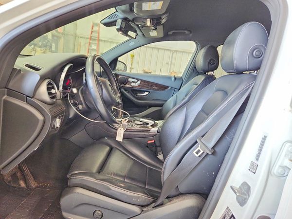 2017 MERCEDES-BENZ GLC
