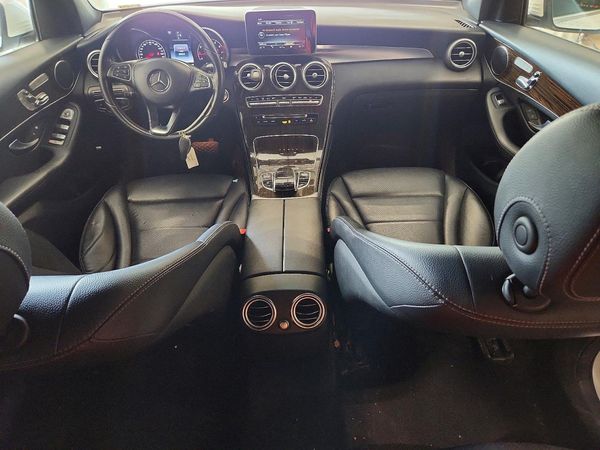 2017 MERCEDES-BENZ GLC