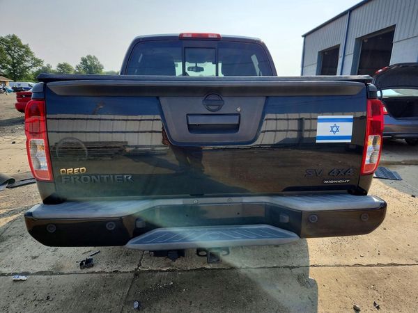 2020 NISSAN FRONTIER