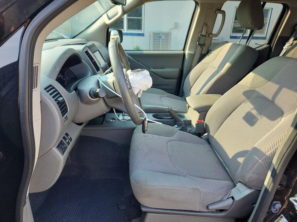 2020 NISSAN FRONTIER