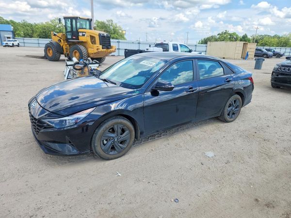 2023 HYUNDAI ELANTRA