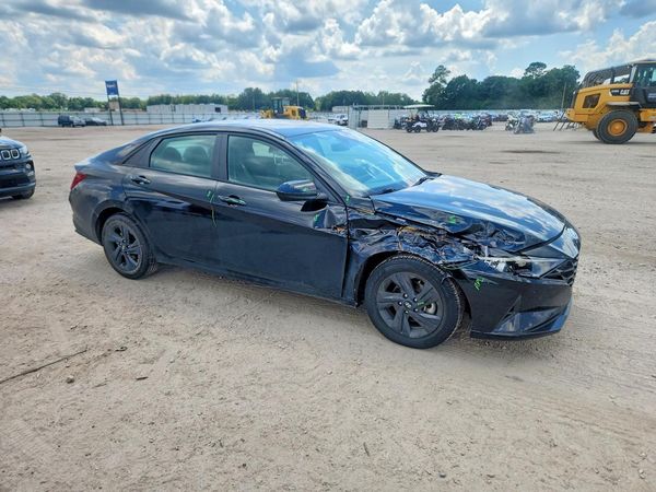 2023 HYUNDAI ELANTRA