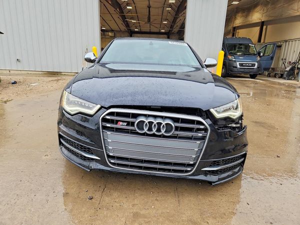 2013 AUDI S6