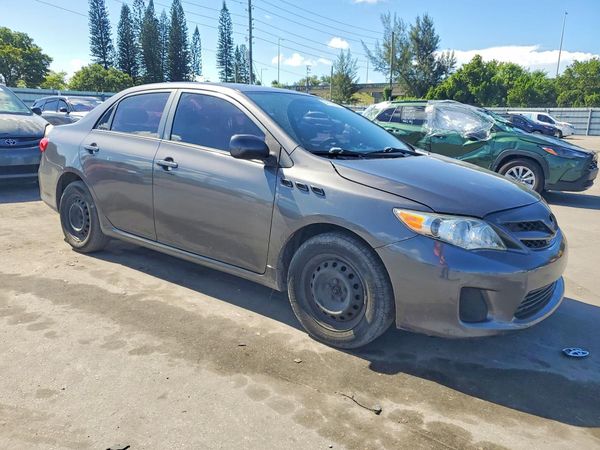 2012 TOYOTA COROLLA
