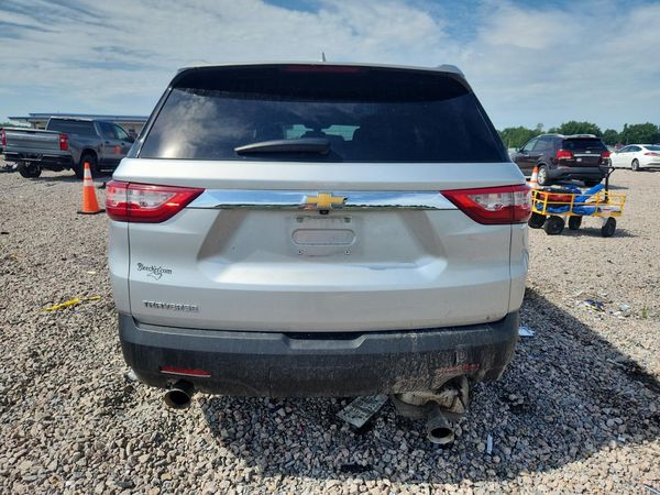 2021 CHEVROLET TRAVERSE LS