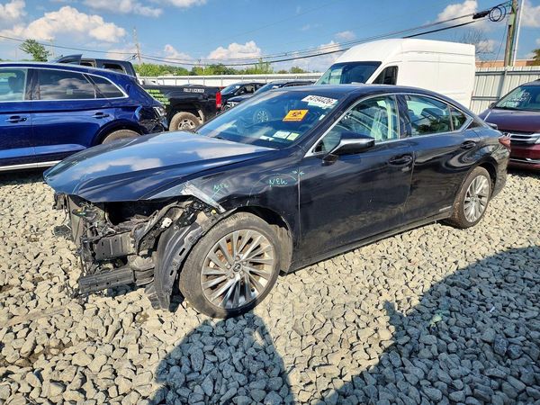 2022 LEXUS ES 300H
