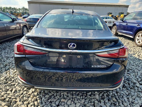 2022 LEXUS ES 300H
