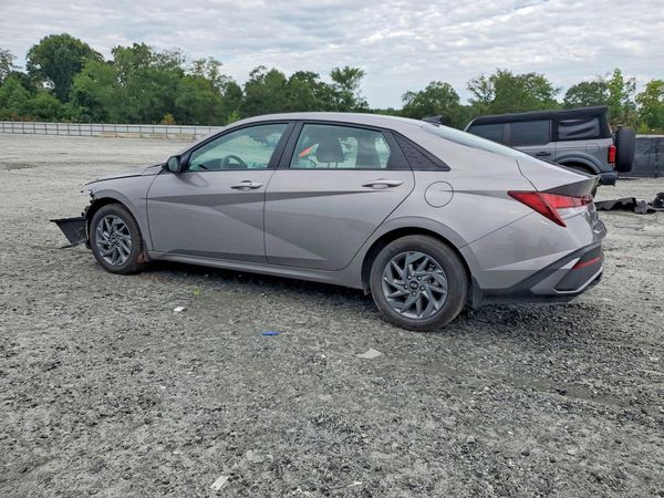 2024 HYUNDAI ELANTRA