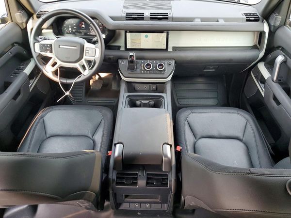 2024 LAND ROVER DEFENDER