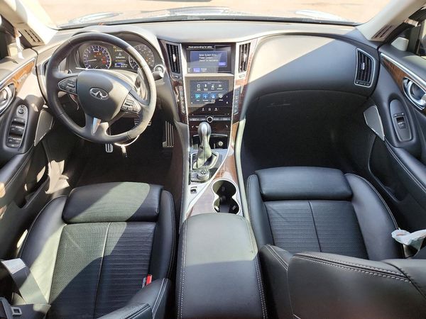 2017 INFINITI Q50