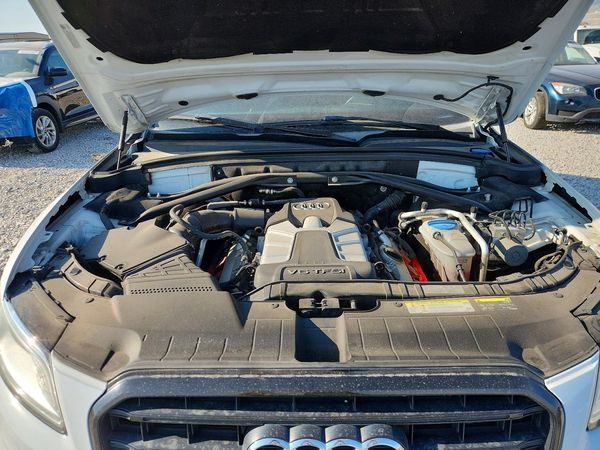 2016 AUDI SQ5