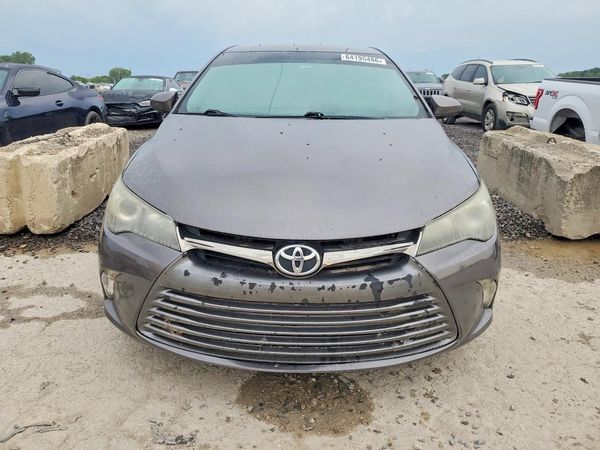2015 TOYOTA CAMRY
