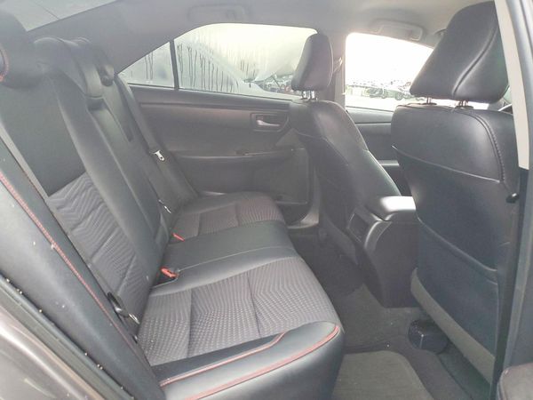 2015 TOYOTA CAMRY