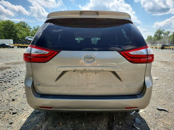 2017 TOYOTA SIENNA LE Mobility/LE