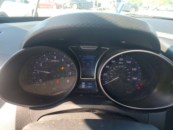 2015 HYUNDAI VELOSTER