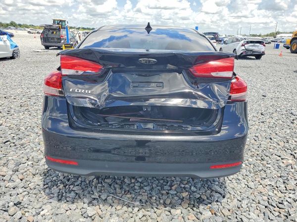 2018 KIA FORTE LX Base