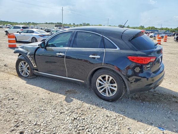2017 INFINITI QX70