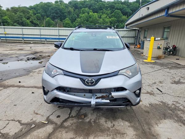 2018 TOYOTA RAV4 Adventure/XLE