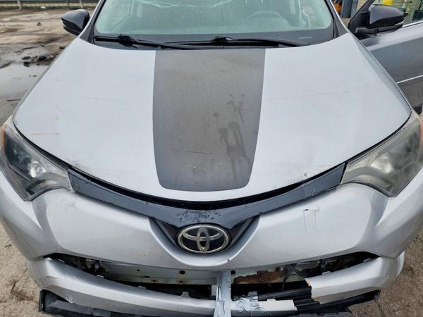 2018 TOYOTA RAV4 Adventure/XLE