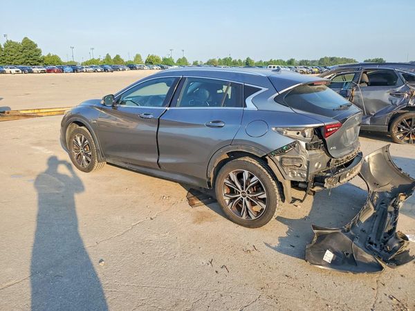 2017 INFINITI QX30