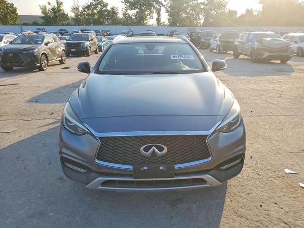 2017 INFINITI QX30
