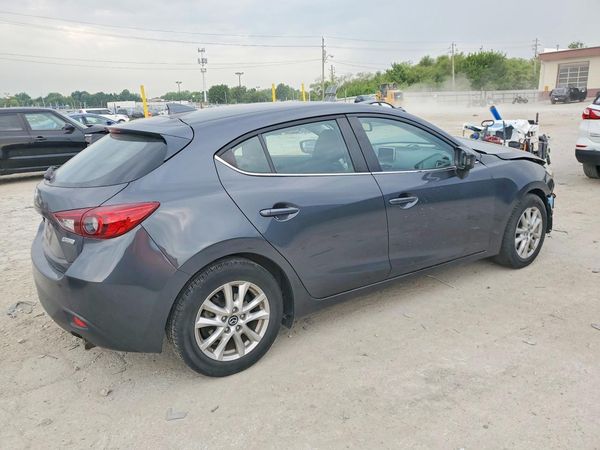 2016 MAZDA 3 SE