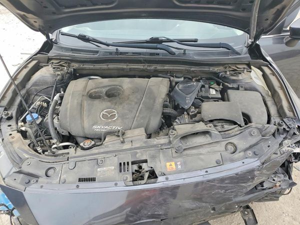 2016 MAZDA 3 SE