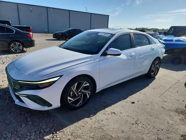 2024 HYUNDAI ELANTRA