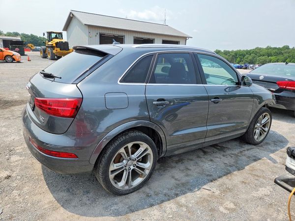 2018 AUDI Q3
