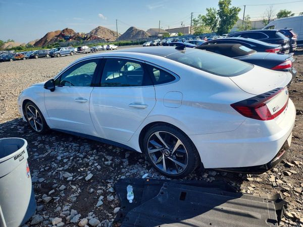 2023 HYUNDAI SONATA