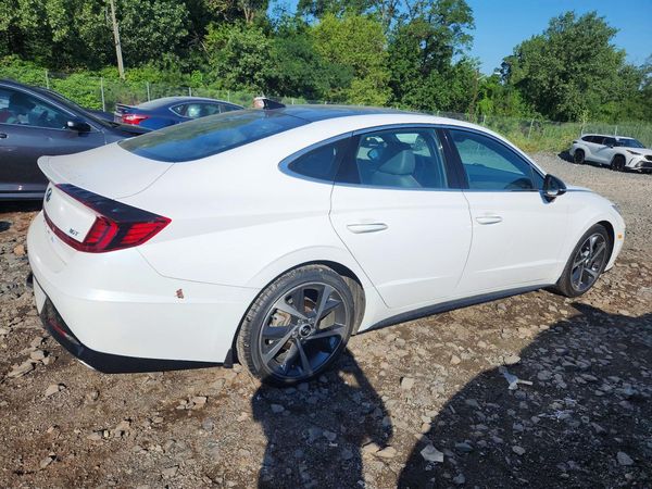 2023 HYUNDAI SONATA
