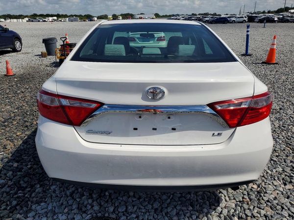 2016 TOYOTA CAMRY
