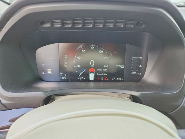 2019 VOLVO XC90